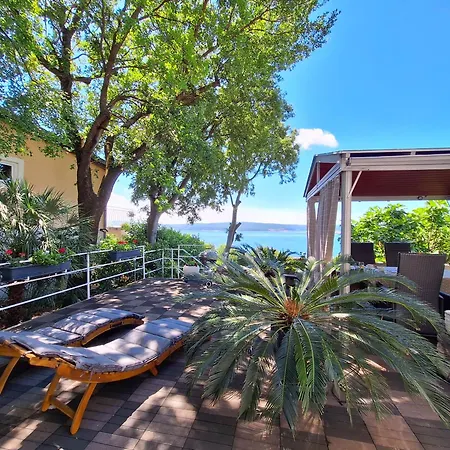 Nyaraló House Gracia