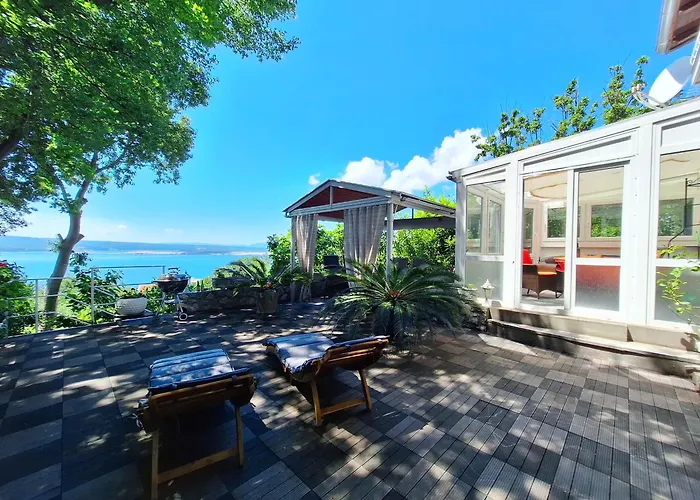 Nyaraló House Gracia *