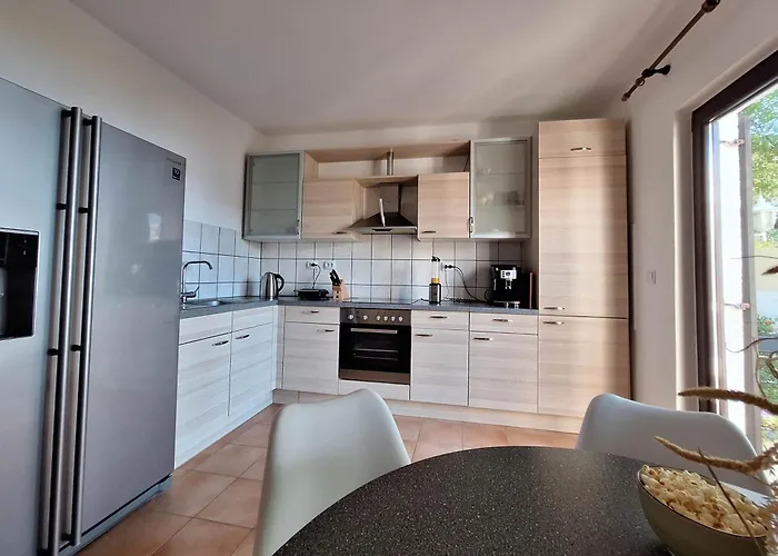 Nyaraló House Gracia *