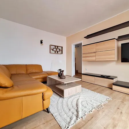 House Gracia Nyaraló Dramalj
